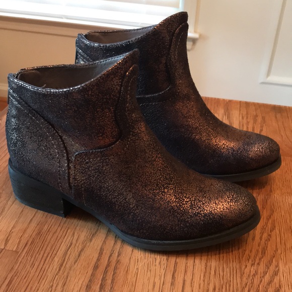 Sagitta by Not Rated - Picture 3 of 6